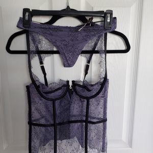 Victoria's Secret Lingerie Set. 34B bra. Size small thong. Purple Lace